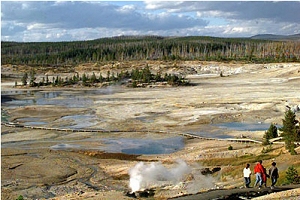 Yellowstone National Park covers more than 890,000 hectares inIdaho, Montana, and Wyoming.<br />AP/WWP Photo by Kevork Djansezian