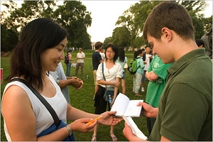 Jing An, a medical student from China, makes friends at the University of Virginia. (© AP Images) 